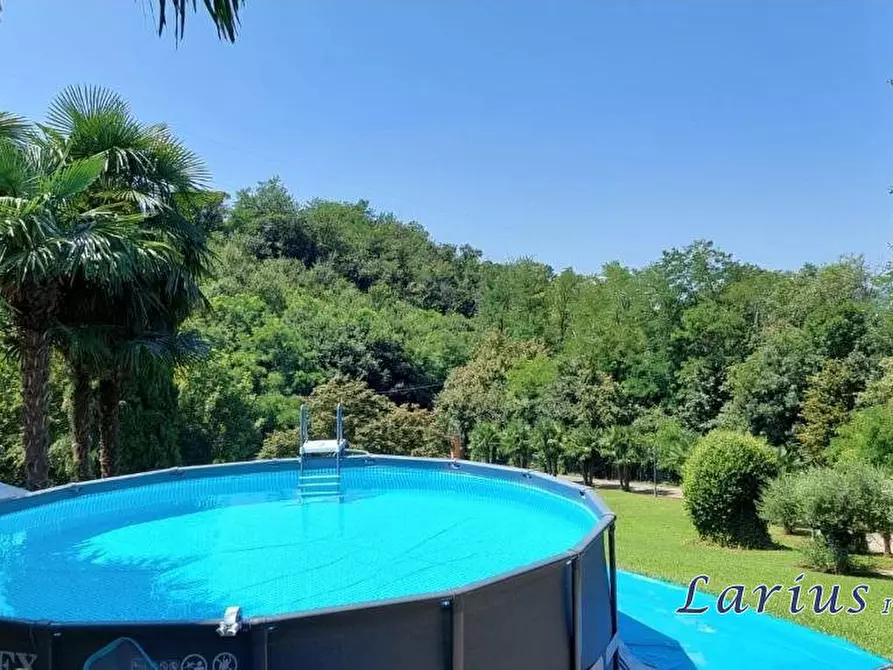 Immagine 5 di Villa in vendita  a Cesana Brianza