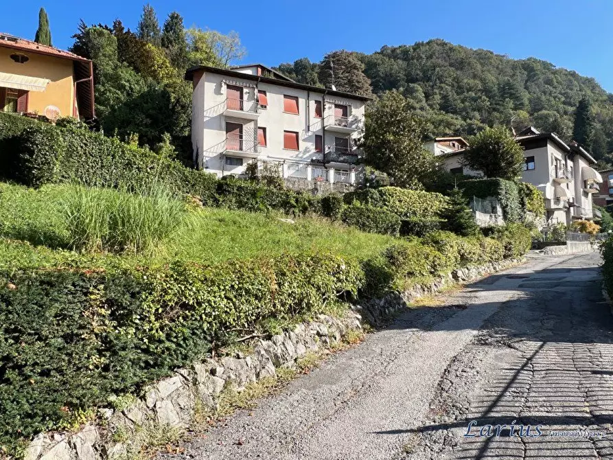 Immagine 4 di Villa in vendita  5 a Asso