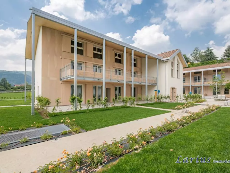 Immagine 4 di Villa in vendita  20 a Erba