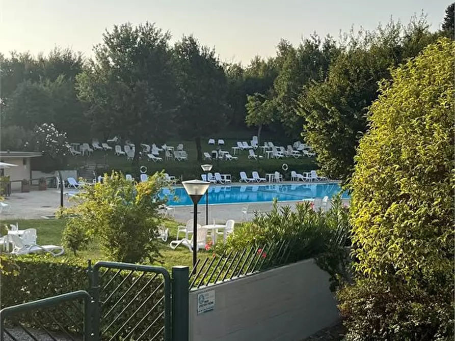 Immagine 5 di Appartamento in vendita  a Padenghe Sul Garda