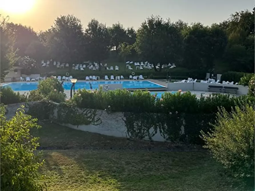 Immagine 1 di Appartamento in vendita  a Padenghe Sul Garda