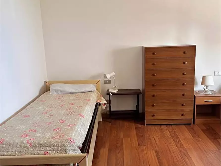 Immagine 2 di Appartamento in affitto  a Pisa