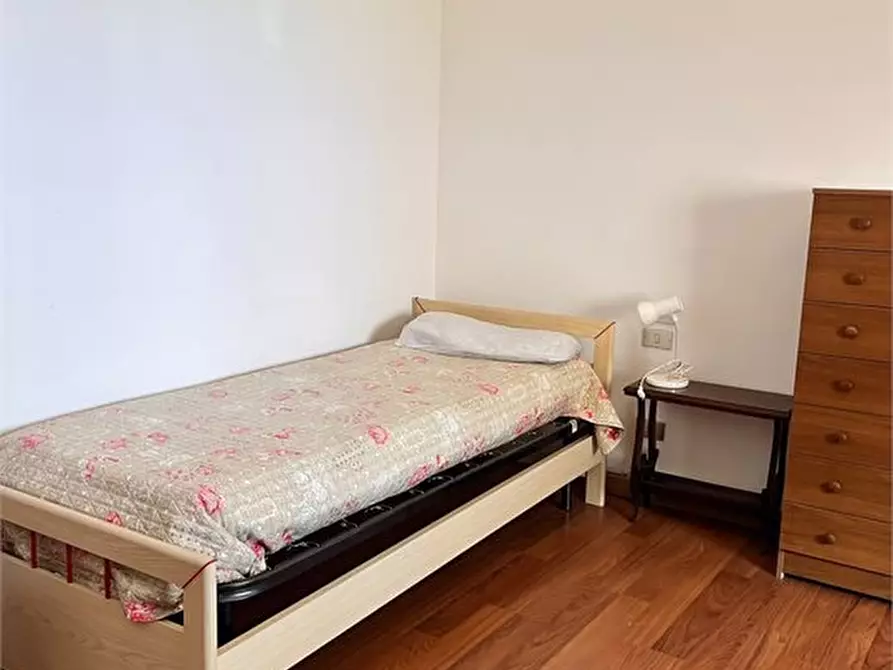 Immagine 4 di Appartamento in affitto  a Pisa