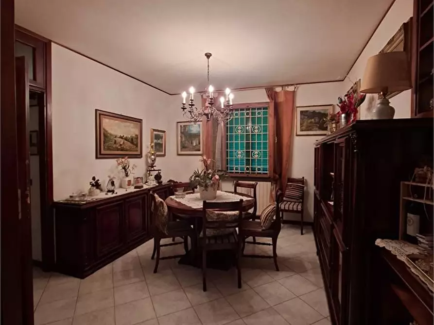 Immagine 10 di Casa indipendente in affitto  a Cascina