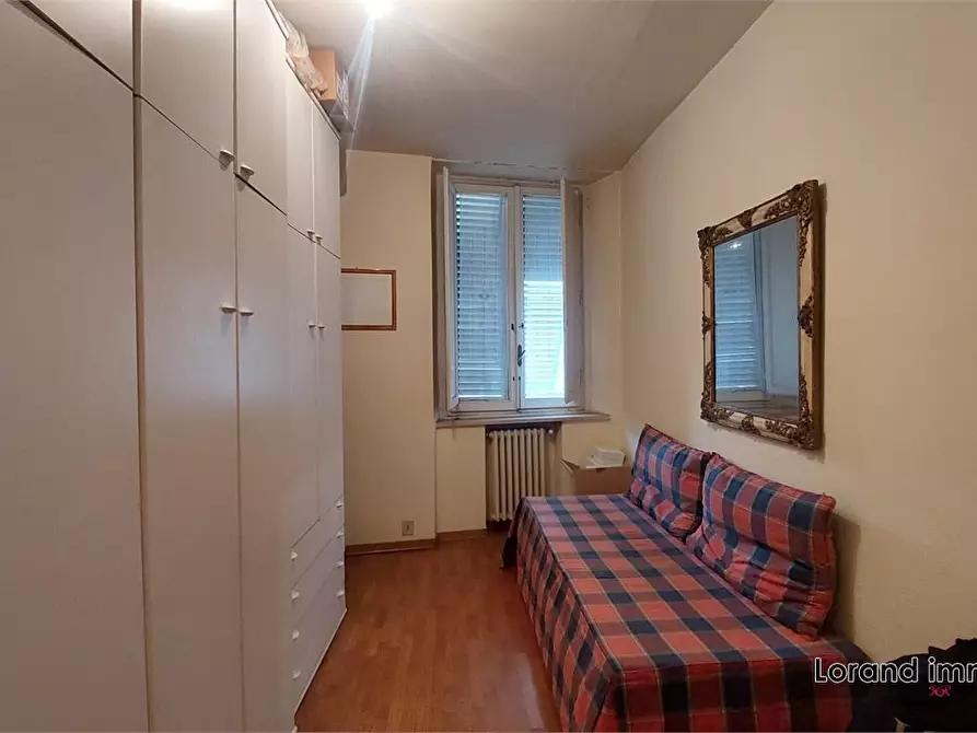 Immagine 10 di Appartamento in vendita  a Lucca