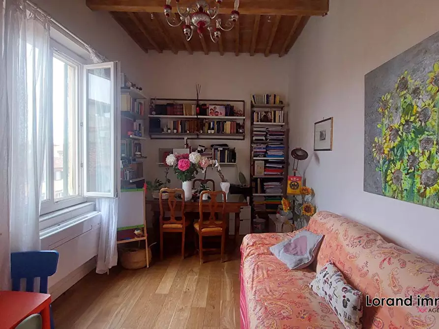 Immagine 1 di Appartamento in vendita  a Pisa