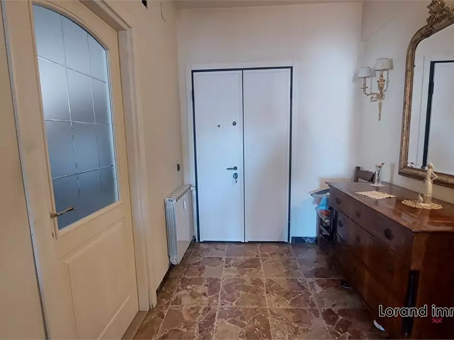 Immagine 3 di Appartamento in vendita  a Pisa