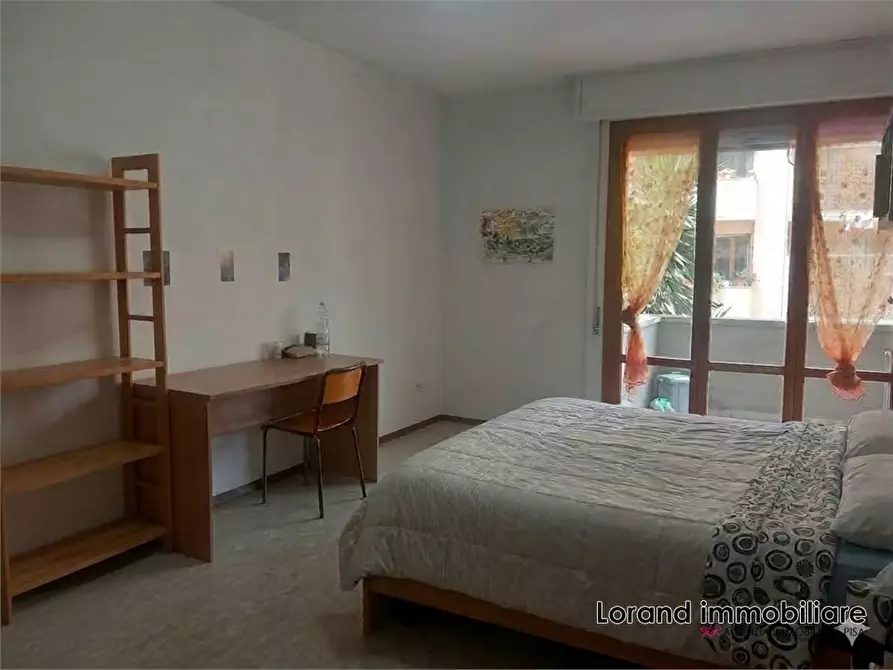 Immagine 1 di Appartamento in vendita  a Pisa