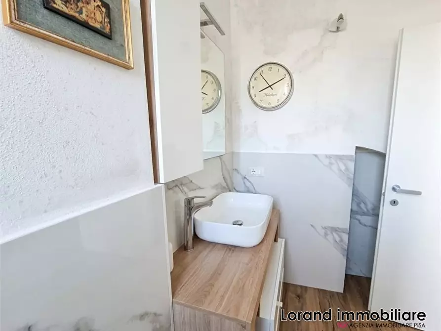 Immagine 8 di Appartamento in vendita  a Pisa