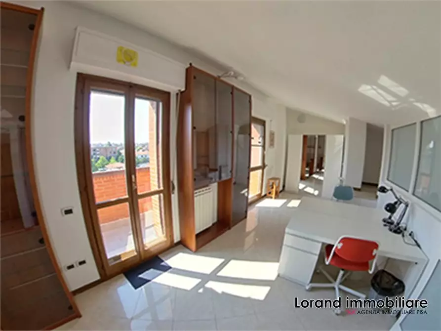 Immagine 3 di Appartamento in vendita  a Pisa