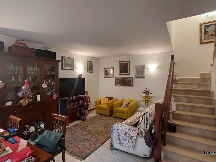 Immagine 2 di Casa indipendente in vendita  a Calcinaia