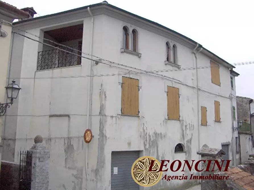 Immagine 5 di Casa semindipendente in vendita  a Villafranca In Lunigiana