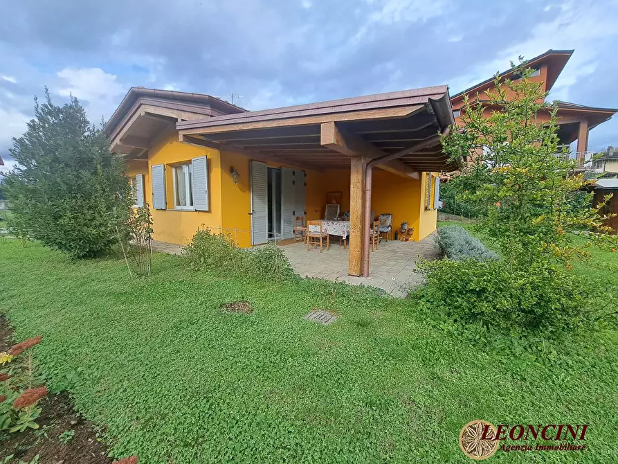Immagine 3 di Villa in vendita  52 a Villafranca In Lunigiana