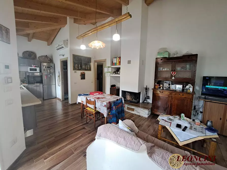 Immagine 8 di Villa in vendita  52 a Villafranca In Lunigiana
