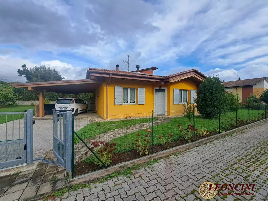 Immagine 9 di Villa in vendita  52 a Villafranca In Lunigiana
