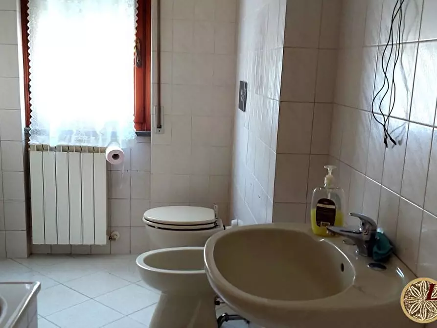 Immagine 6 di Appartamento in vendita  54 a Villafranca In Lunigiana