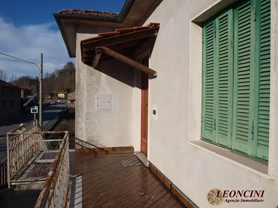 Immagine 2 di Casa semindipendente in vendita  8 a Filattiera