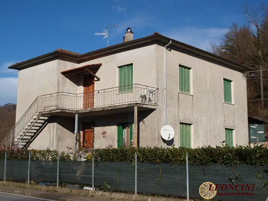 Immagine 1 di Casa semindipendente in vendita  8 a Filattiera