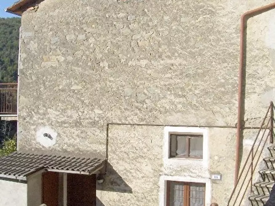 Immagine 8 di Rustico / casale in vendita  a Bagnone