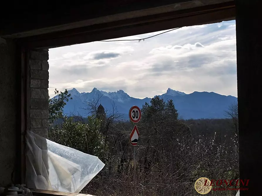 Immagine 4 di Villa in vendita  a Villafranca In Lunigiana