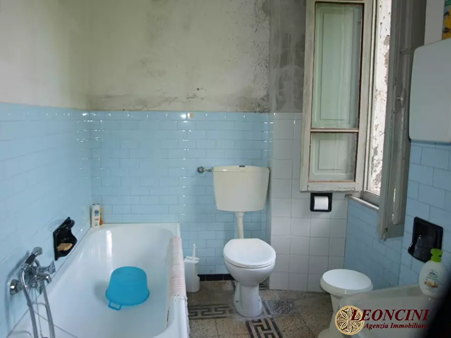 Immagine 7 di Rustico / casale in vendita  a Bagnone