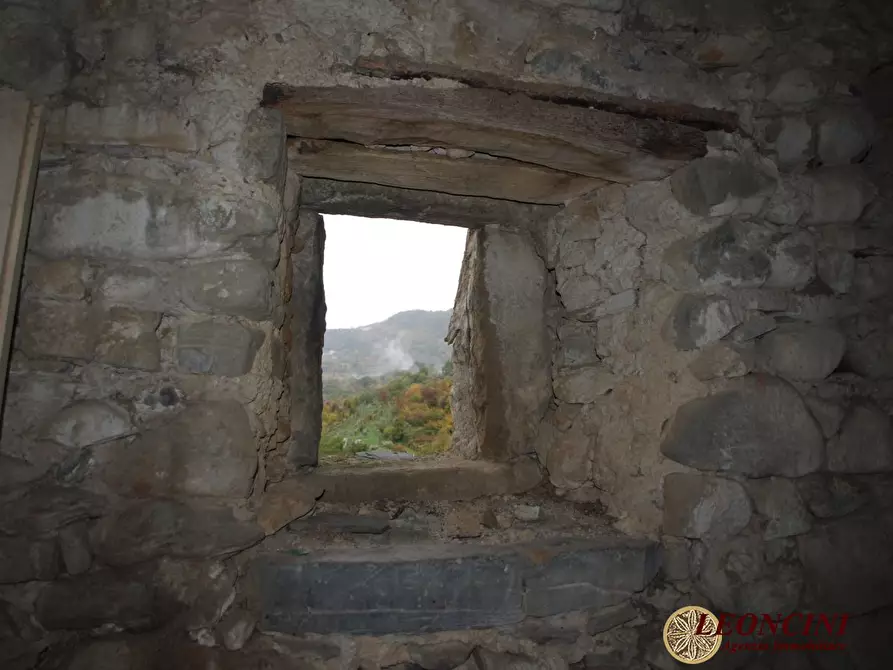 Immagine 6 di Rustico / casale in vendita  3 a Bagnone