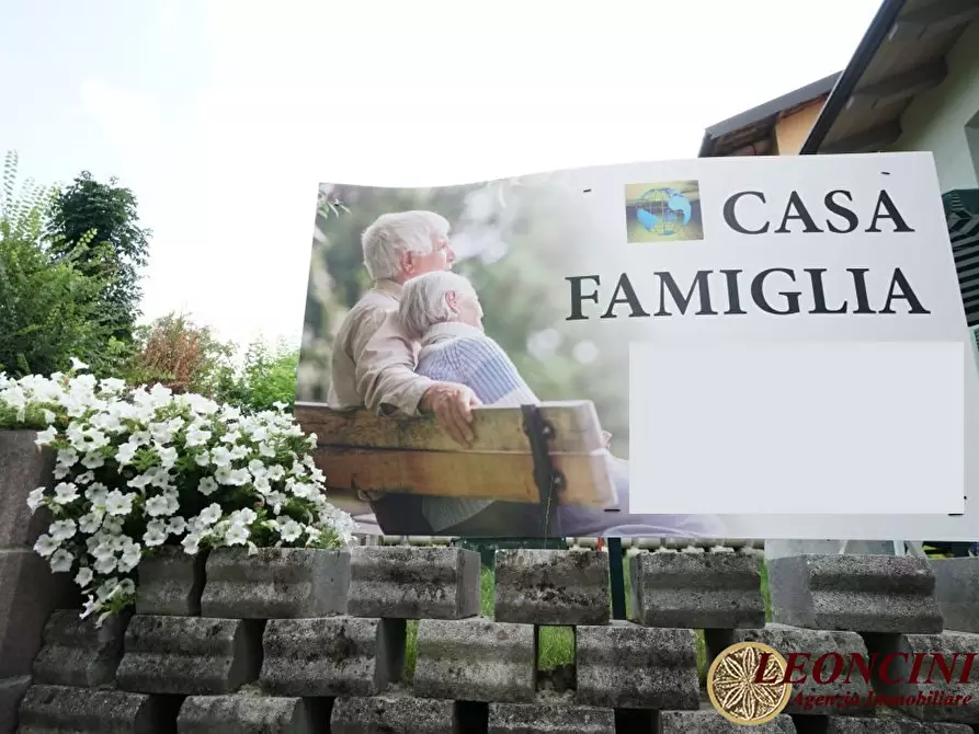 Immagine 1 di Villa in affitto  2 a Villafranca In Lunigiana
