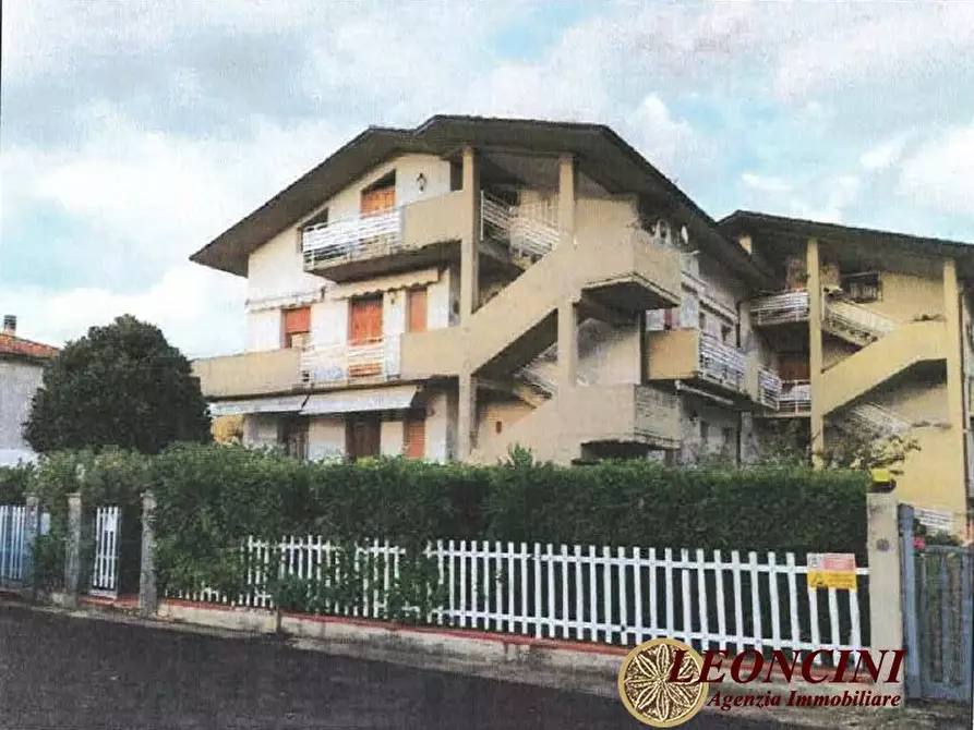 Immagine 4 di Appartamento in vendita  10 a Aulla