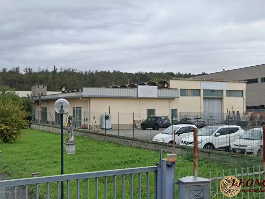 Immagine 2 di Capannone industriale in vendita  1 a Licciana Nardi