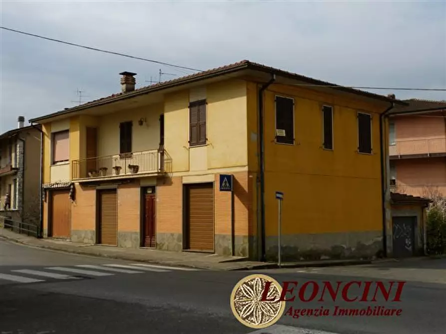 Immagine 2 di Villa in vendita  22 a Villafranca In Lunigiana