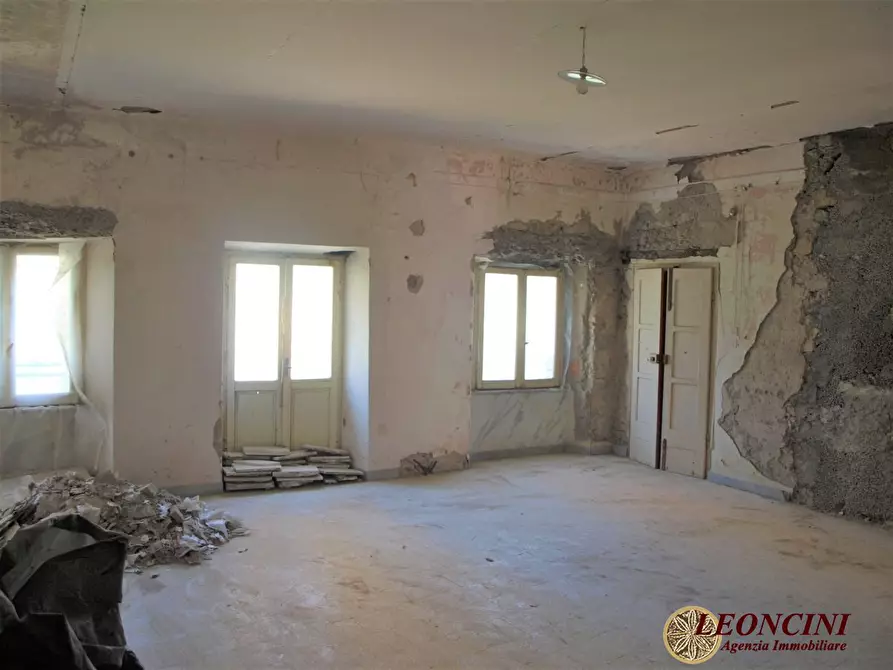 Immagine 4 di Rustico / casale in vendita  34 a Bagnone