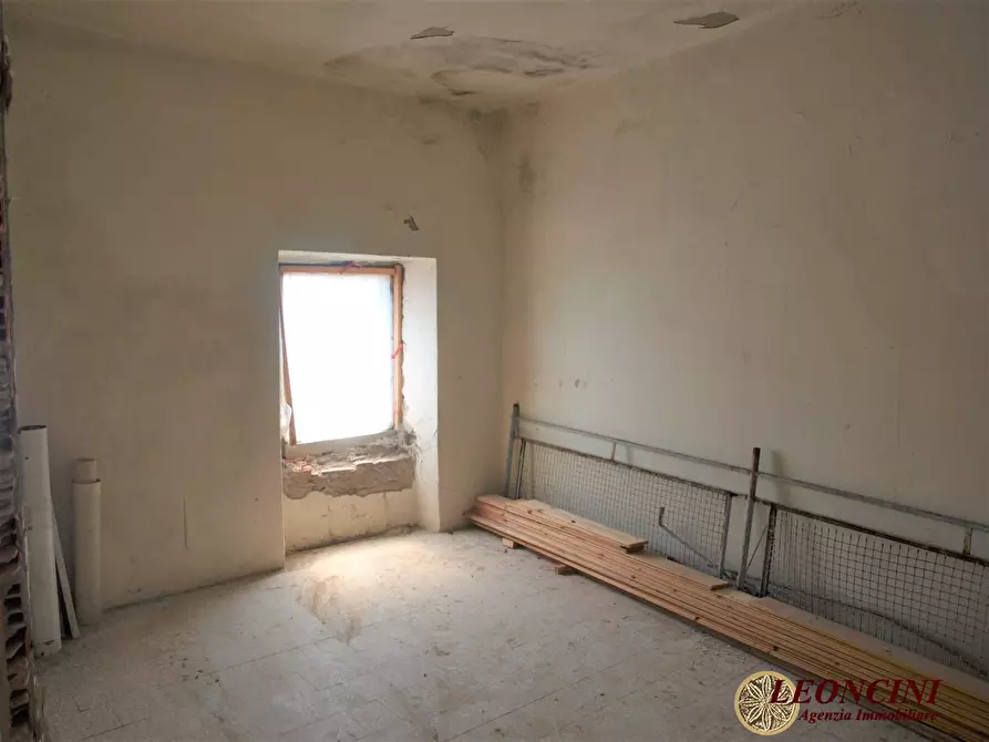 Immagine 8 di Rustico / casale in vendita  34 a Bagnone