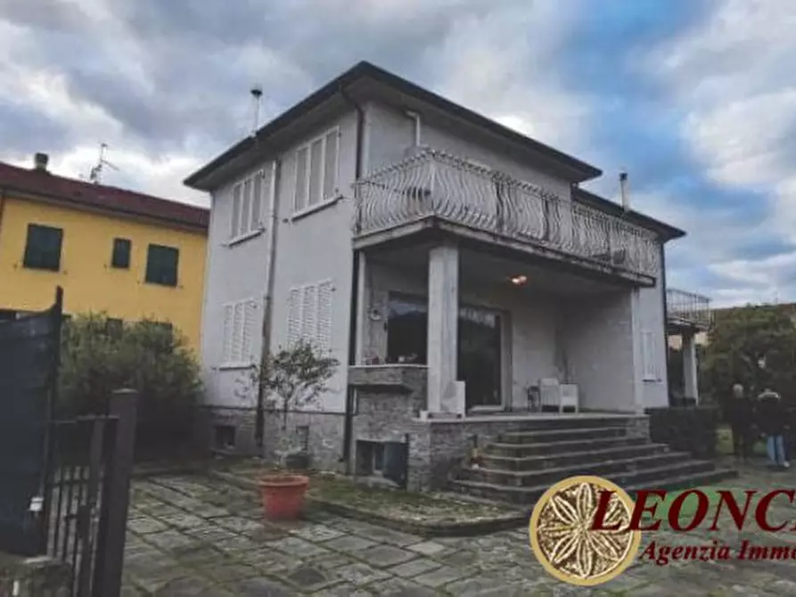 Immagine 1 di Casa semindipendente in vendita  12 a Villafranca In Lunigiana