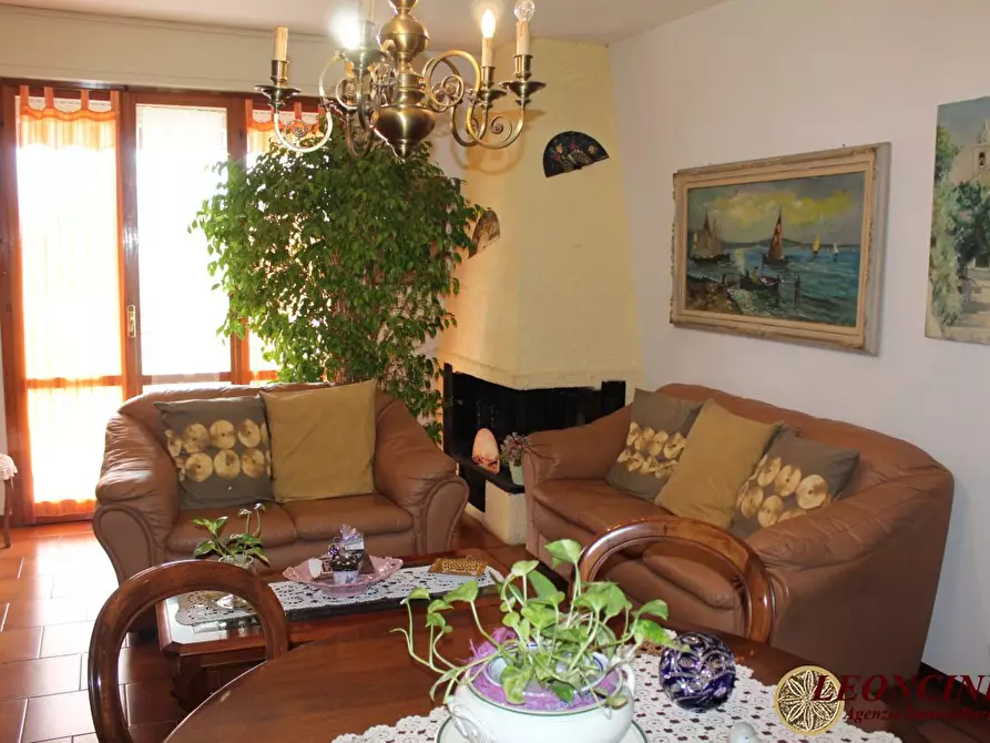 Immagine 7 di Appartamento in vendita  22 a Villafranca In Lunigiana