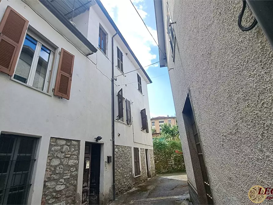 Immagine 2 di Appartamento in vendita  66 a Villafranca In Lunigiana