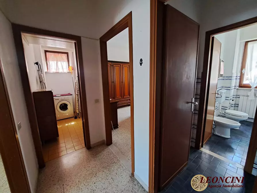 Immagine 9 di Appartamento in vendita  35 a Filattiera