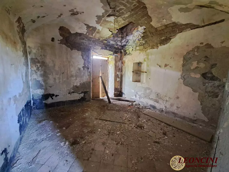 Immagine 7 di Rustico / casale in vendita  12 a Villafranca In Lunigiana
