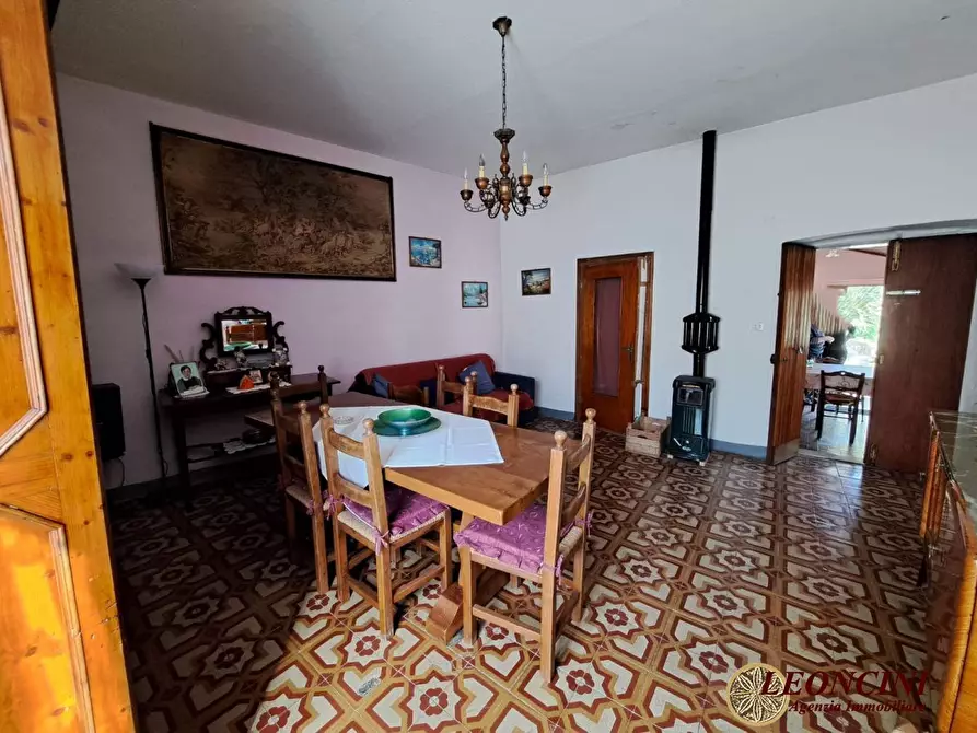 Immagine 9 di Rustico / casale in vendita  100 a Podenzana