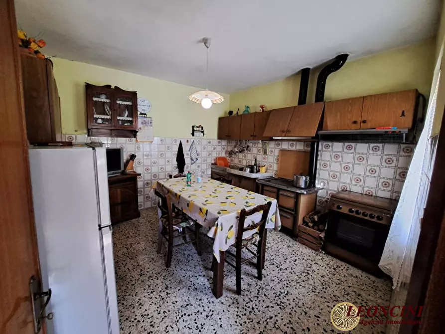 Immagine 6 di Rustico / casale in vendita  100 a Podenzana
