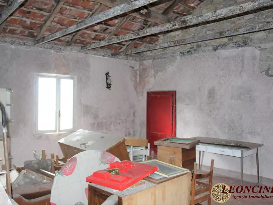 Immagine 6 di Rustico / casale in vendita  23 a Pontremoli