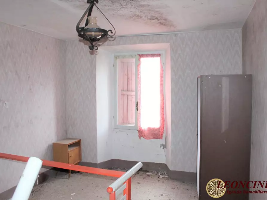 Immagine 7 di Rustico / casale in vendita  23 a Pontremoli