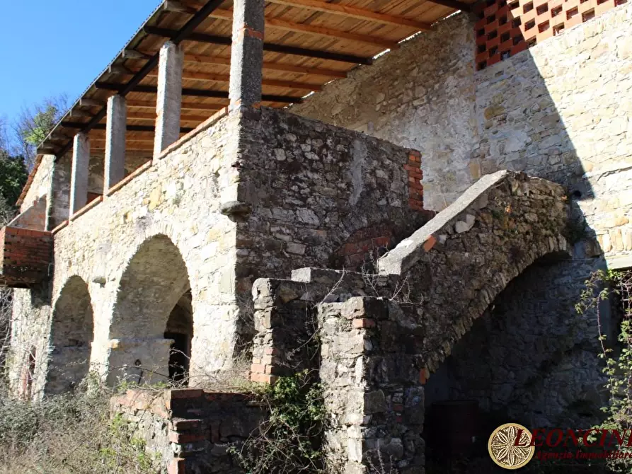 Immagine 9 di Rustico / casale in vendita  23 a Pontremoli