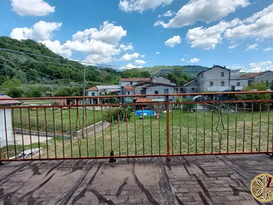 Immagine 5 di Rustico / casale in vendita  33 a Filattiera