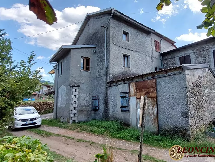 Immagine 2 di Rustico / casale in vendita  33 a Filattiera