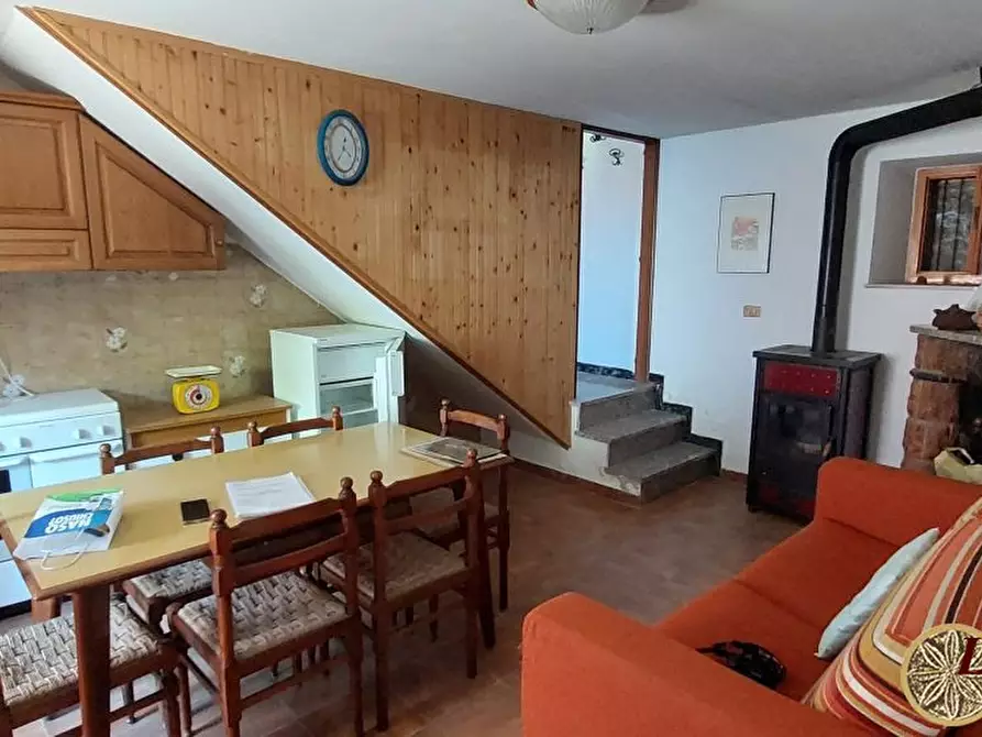 Immagine 9 di Rustico / casale in vendita  23 a Bagnone