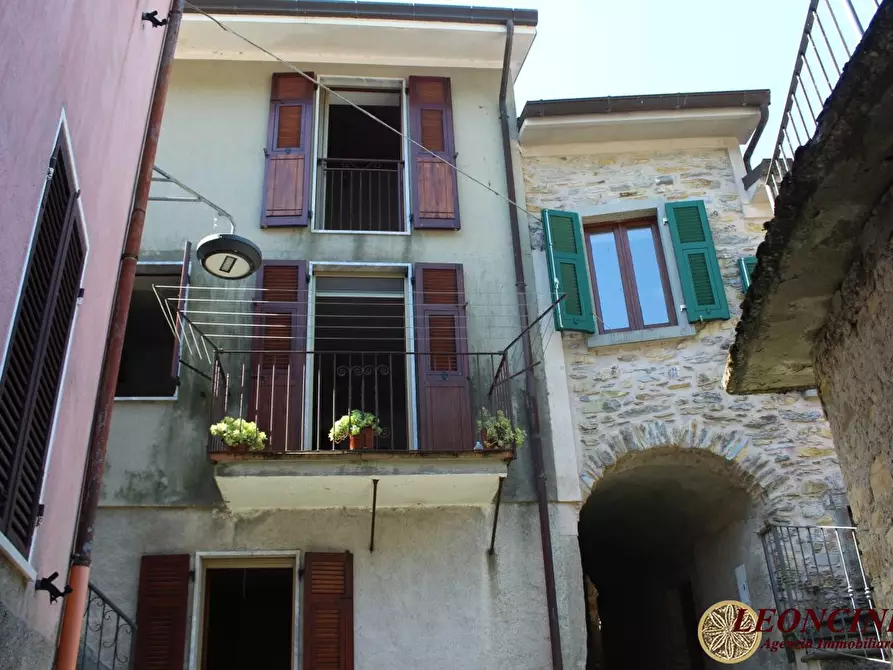 Immagine 10 di Rustico / casale in vendita  23 a Bagnone