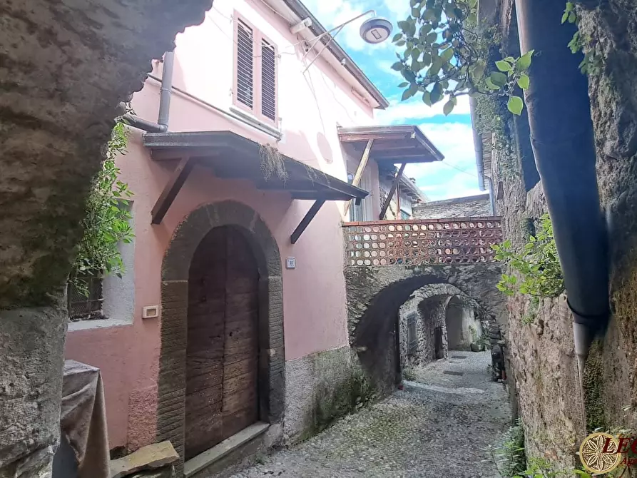 Immagine 3 di Rustico / casale in vendita  4 a Tresana