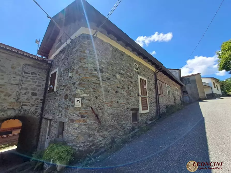 Immagine 2 di Rustico / casale in vendita  66 a Tresana