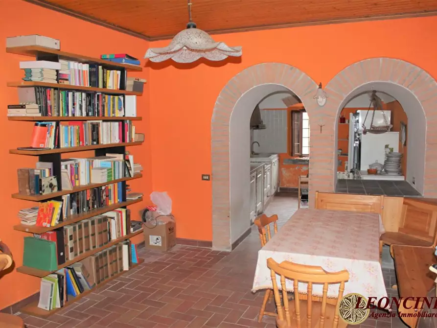 Immagine 6 di Rustico / casale in vendita  23 a Filattiera