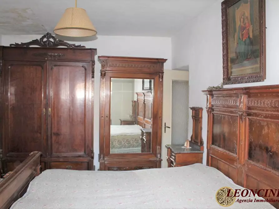 Immagine 9 di Rustico / casale in vendita  32 a Villafranca In Lunigiana